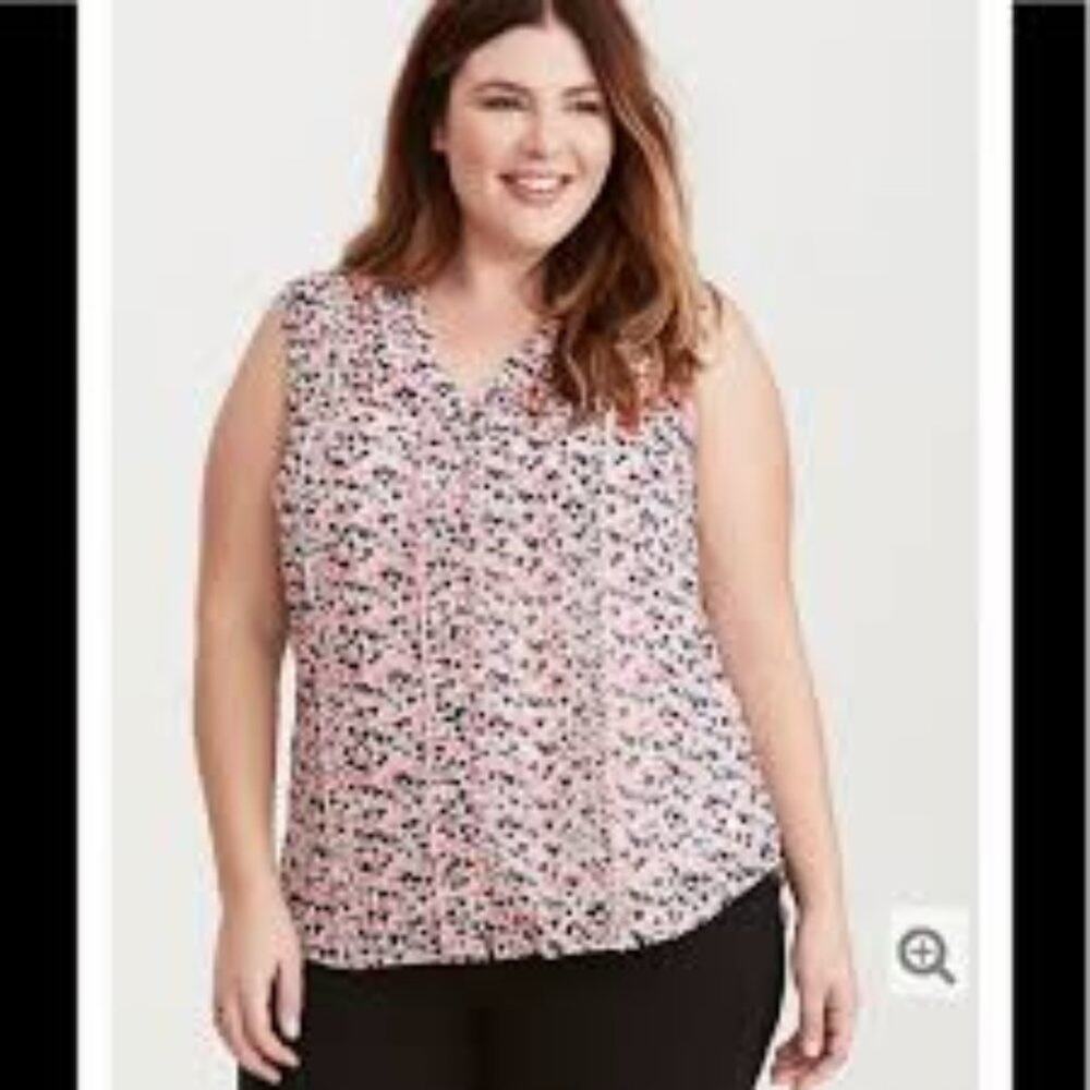 Torrid Sleeveless Heart Print Hi-Lo Button-Down Sheer Blouse Size 2/2x